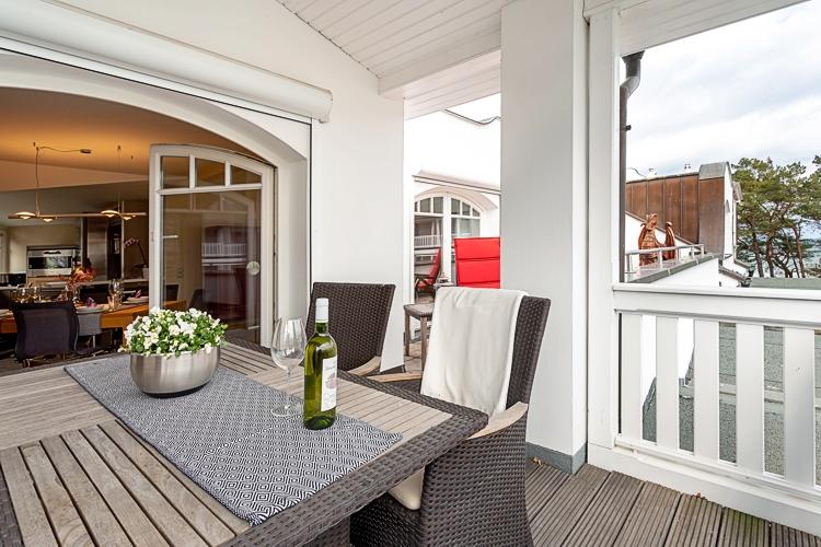 Villa Gudrun - Penthouse - groe Dachterrasse mit Ostseeblick