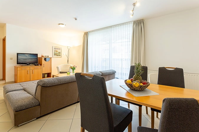 Appartement 35 - Wohnraum und Essplatz