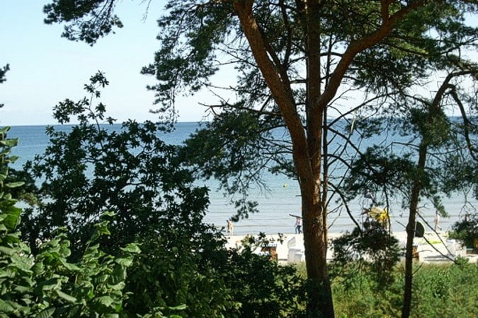 Blick vom Balkon auf den Badestrand