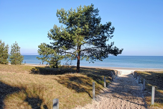 Villa Aegir - Strandabgang vor dem Haus