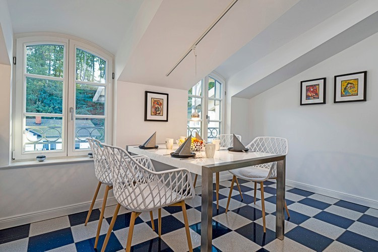 Villa Fabiola - Appartement ''Sonnendeck'' - Küche mit Essplatz